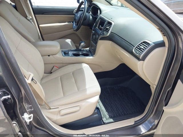 2019 JEEP GRAND CHEROKEE LAREDO E 4X4 5