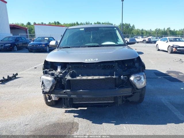 2022 KIA SOUL LX 12