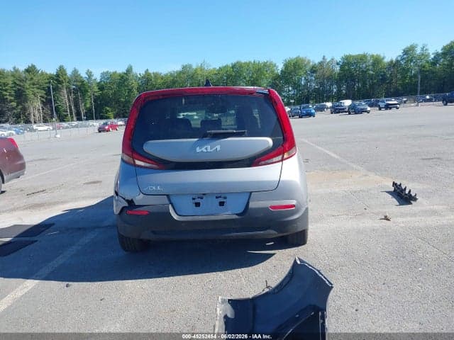 2022 KIA SOUL LX 16