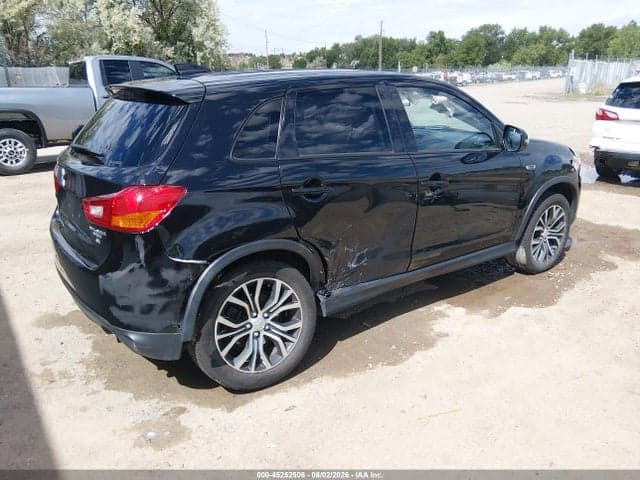 2017 MITSUBISHI OUTLANDER SPORT 2.4 SE 4