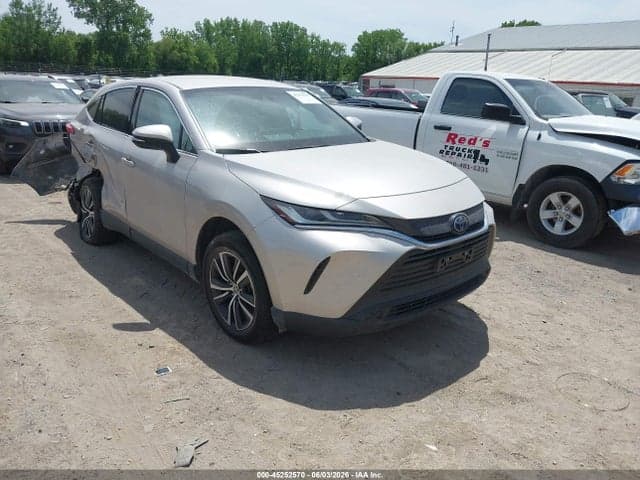 2024 TOYOTA VENZA LE 1