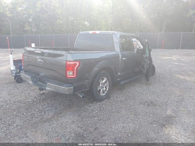 2017 FORD F-150 XLT 4