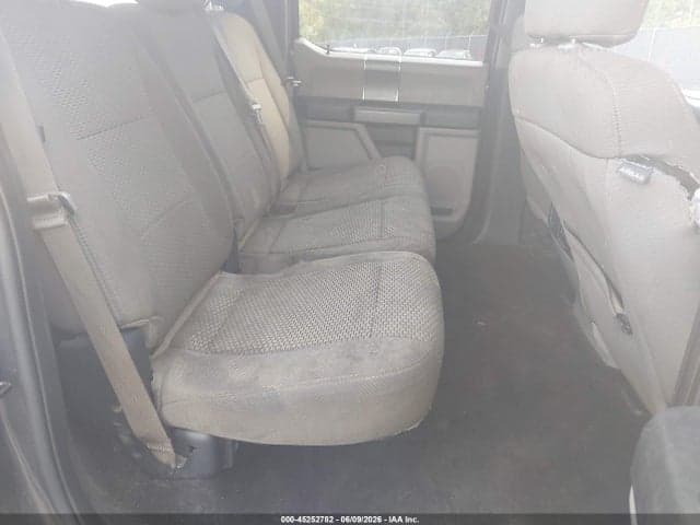 2017 FORD F-150 XLT 8