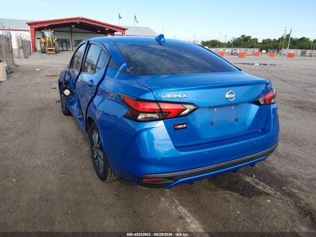 2020 NISSAN VERSA SV XTRONIC CVT 3