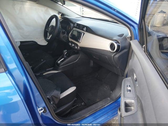 2020 NISSAN VERSA SV XTRONIC CVT 5