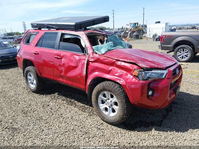 2021 TOYOTA 4RUNNER SR5 1