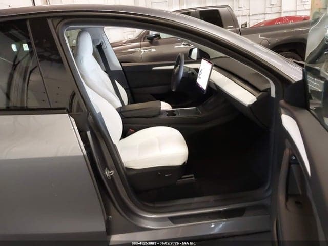 2025 TESLA MODEL Y RWD 5