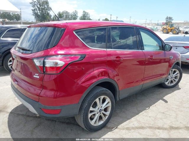 2017 FORD ESCAPE SE 4
