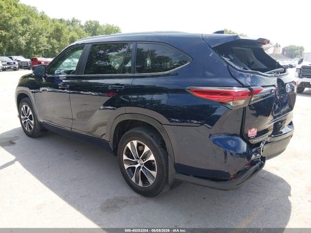2023 TOYOTA HIGHLANDER HYBRID XLE 3