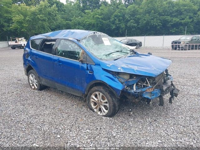 2017 FORD ESCAPE SE - 1
