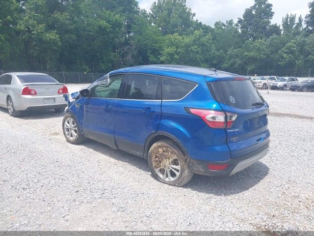 2017 FORD ESCAPE SE 3