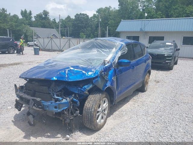 2017 FORD ESCAPE SE 6