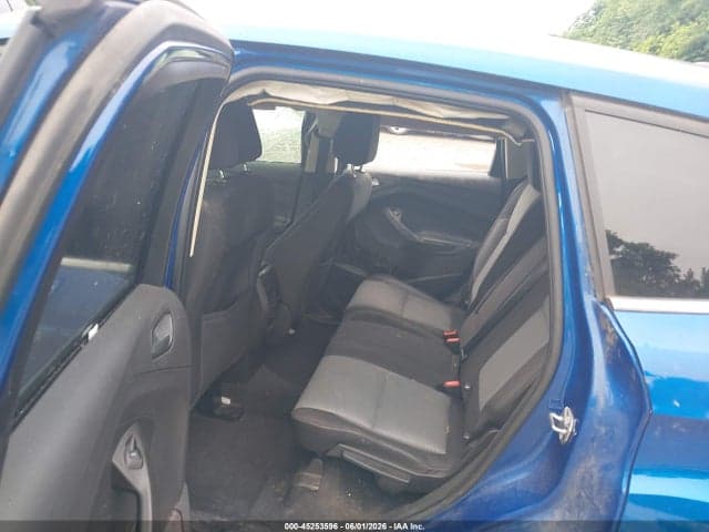 2017 FORD ESCAPE SE 8
