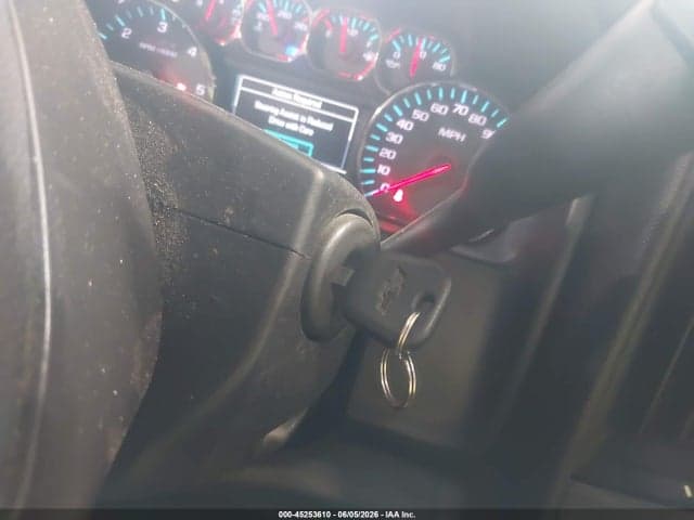 2017 CHEVROLET SILVERADO 1500 2LT 11