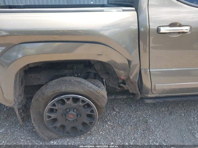2024 TOYOTA TACOMA LIMITED 6