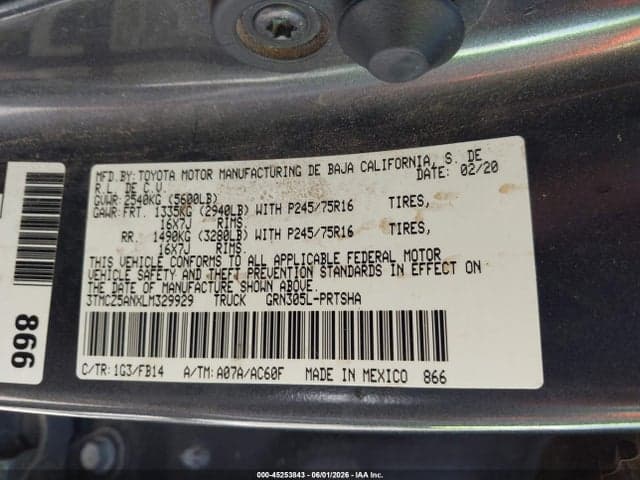 2020 TOYOTA TACOMA SR V6 9