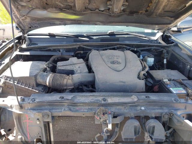2020 TOYOTA TACOMA SR V6 10
