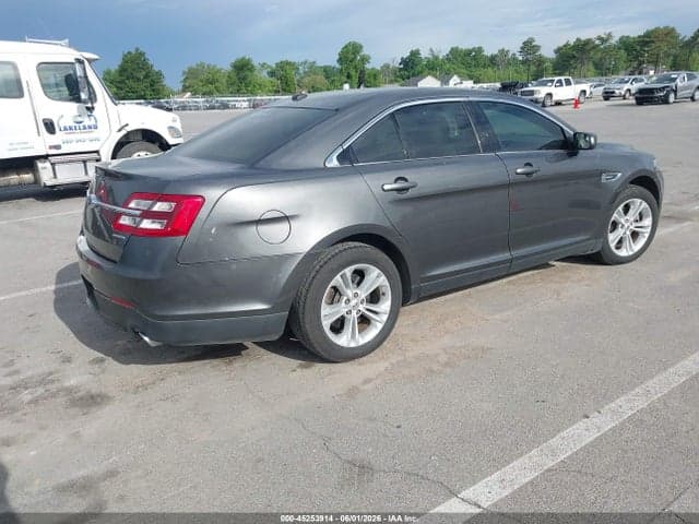2017 FORD TAURUS SE 4