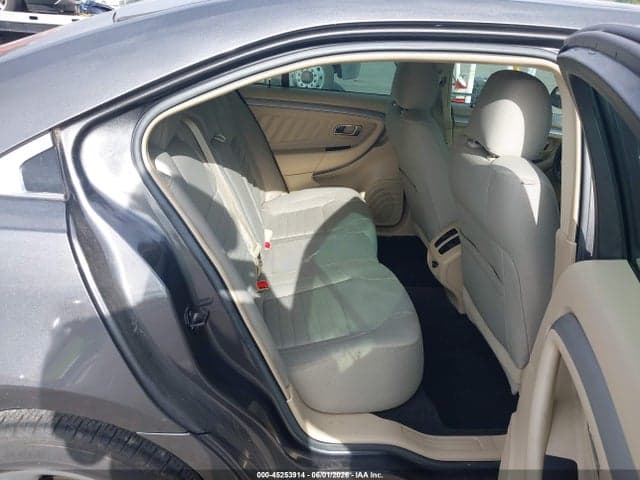 2017 FORD TAURUS SE 8