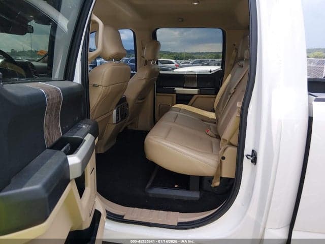 2017 FORD F-350 LARIAT 7