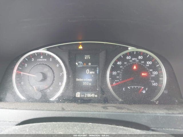 2017 TOYOTA CAMRY SE 7