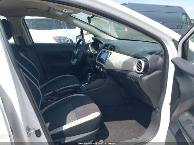 2021 NISSAN VERSA SV XTRONIC CVT 5