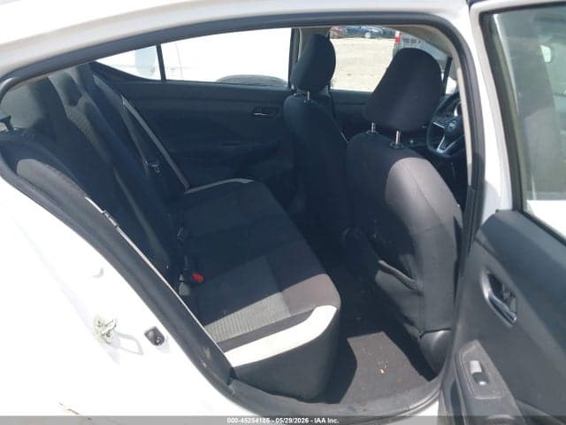 2021 NISSAN VERSA SV XTRONIC CVT 8