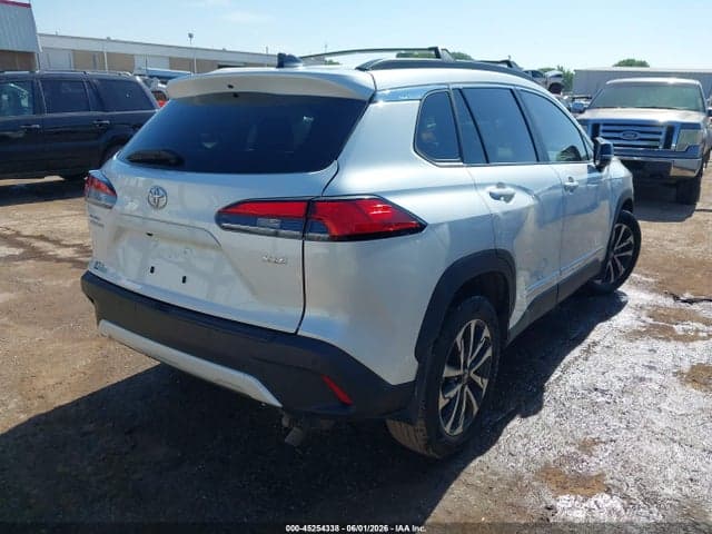 2025 TOYOTA COROLLA CROSS XLE 4
