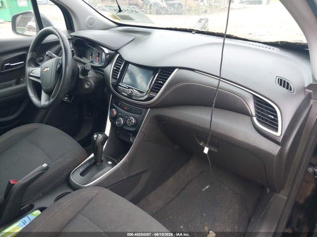 2020 CHEVROLET TRAX AWD LS 5