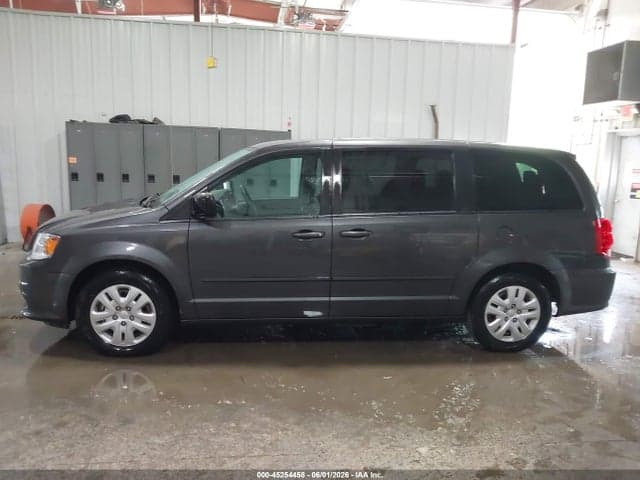 2017 DODGE GRAND CARAVAN SE 19
