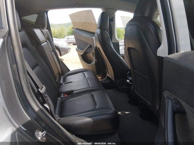 2022 TESLA MODEL Y PERFORMANCE DUAL MOTOR ALL-WHEEL DRIVE 8