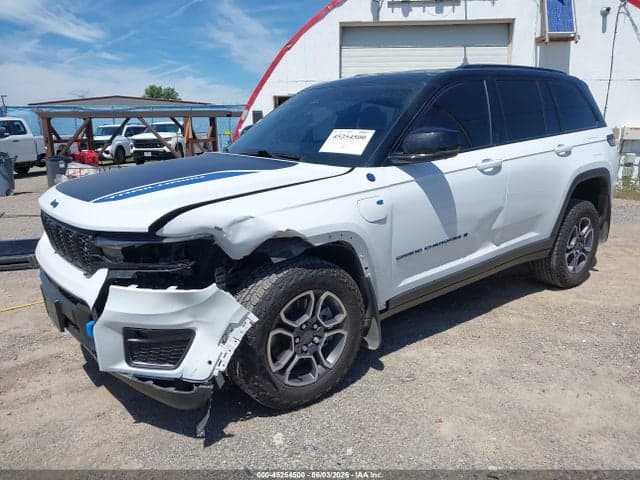 2023 JEEP GRAND CHEROKEE 4XE TRAILHAWK 2
