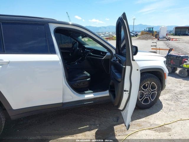2023 JEEP GRAND CHEROKEE 4XE TRAILHAWK 5