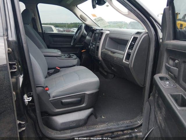 2020 RAM 1500 CLASSIC TRADESMAN 4X2 6'4 BOX 5