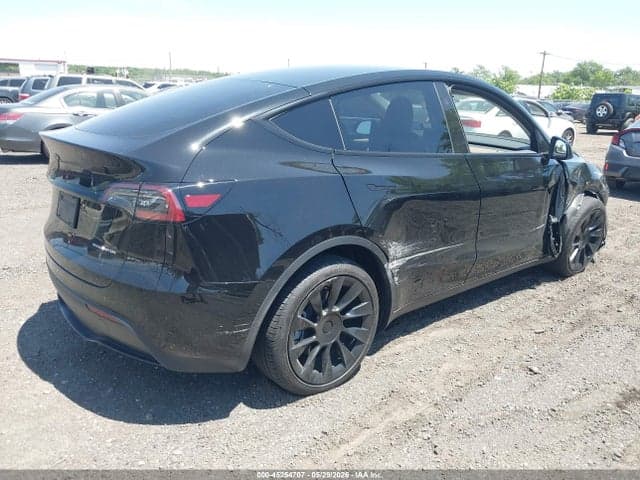 2024 TESLA MODEL Y LONG RANGE DUAL MOTOR ALL-WHEEL DRIVE 4