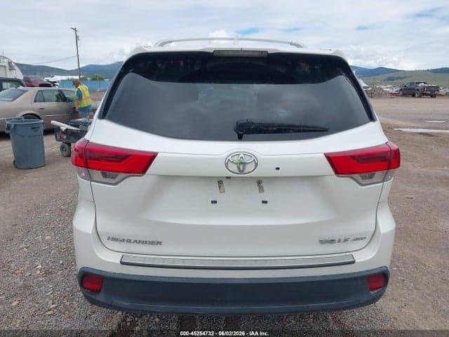 2018 TOYOTA HIGHLANDER LE PLUS 16