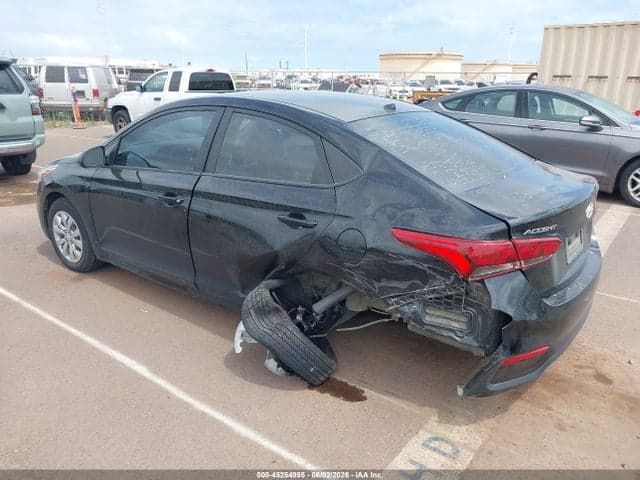 2022 HYUNDAI ACCENT SE 3