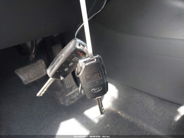 2019 KIA SOUL + 11