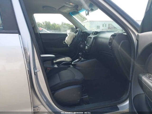 2019 KIA SOUL + 5