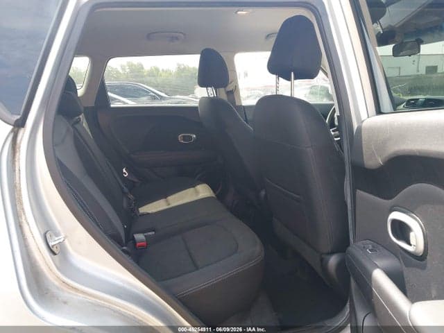 2019 KIA SOUL + 8