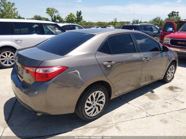 2019 TOYOTA COROLLA LE 4