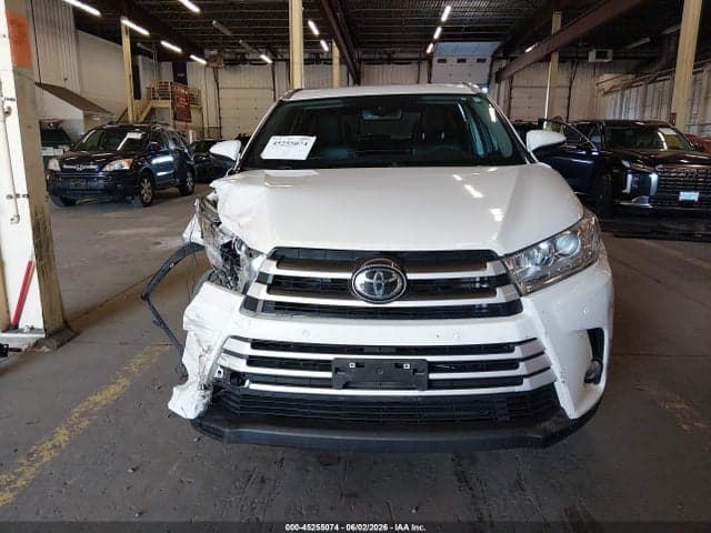 2018 TOYOTA HIGHLANDER XLE 12