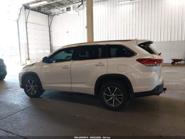 2018 TOYOTA HIGHLANDER XLE 14