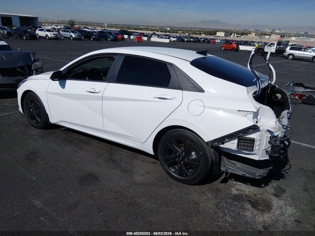 2023 HYUNDAI ELANTRA SEL 3