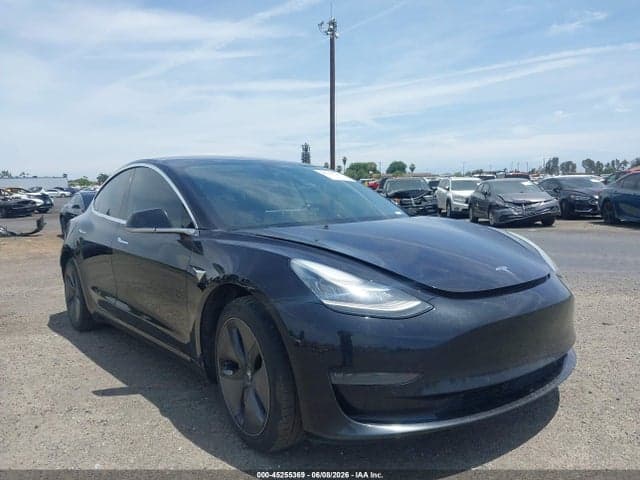 2018 TESLA MODEL 3