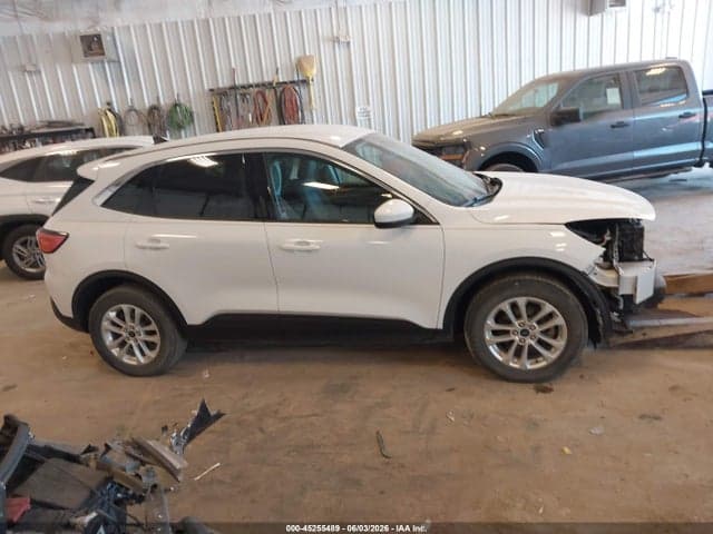 2020 FORD ESCAPE SE 13