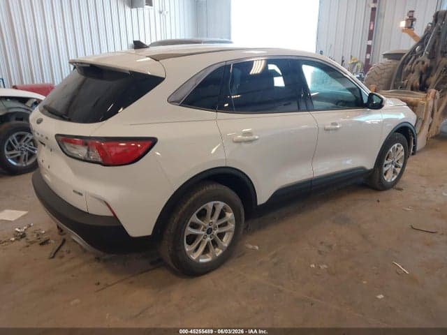 2020 FORD ESCAPE SE 4