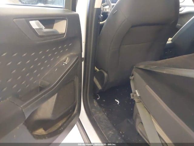 2020 FORD ESCAPE SE 8