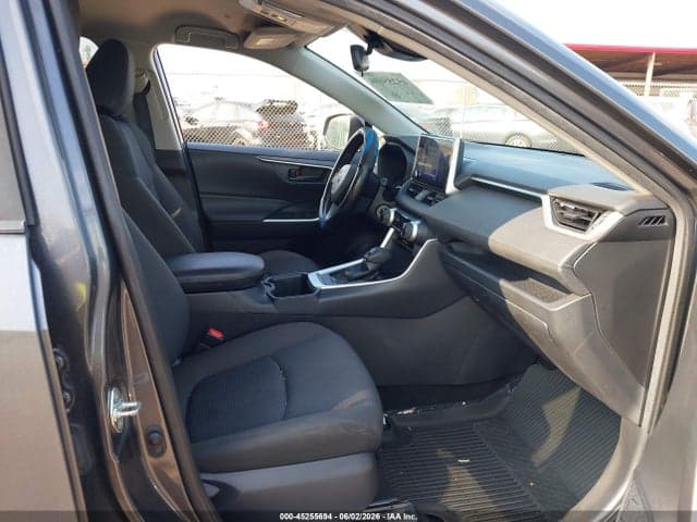 2023 TOYOTA RAV4 LE 5