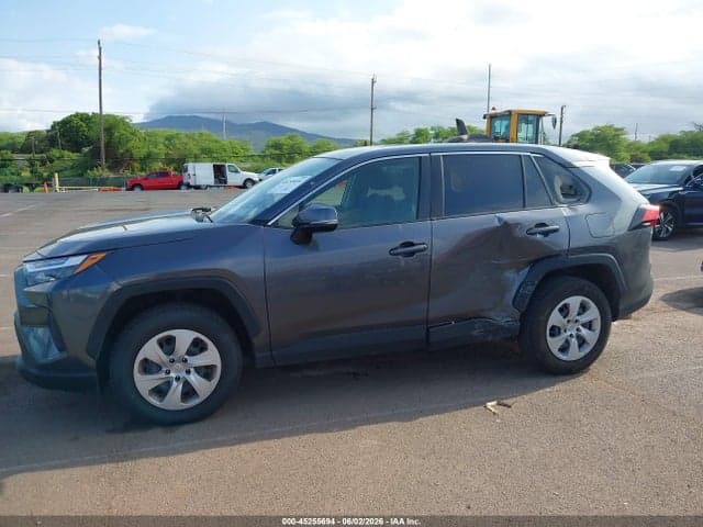 2023 TOYOTA RAV4 LE 6